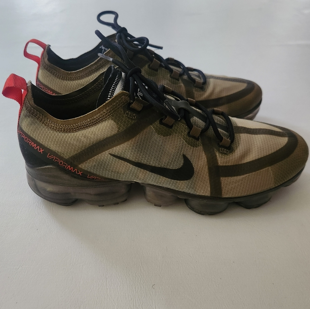 Air Vapormax 'Olive flak'